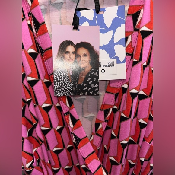 DVF for Target, Plus L , US 12-14 Collared Sleeveless Pink Modern Geo Jumpsuit - Picture 4 of 8